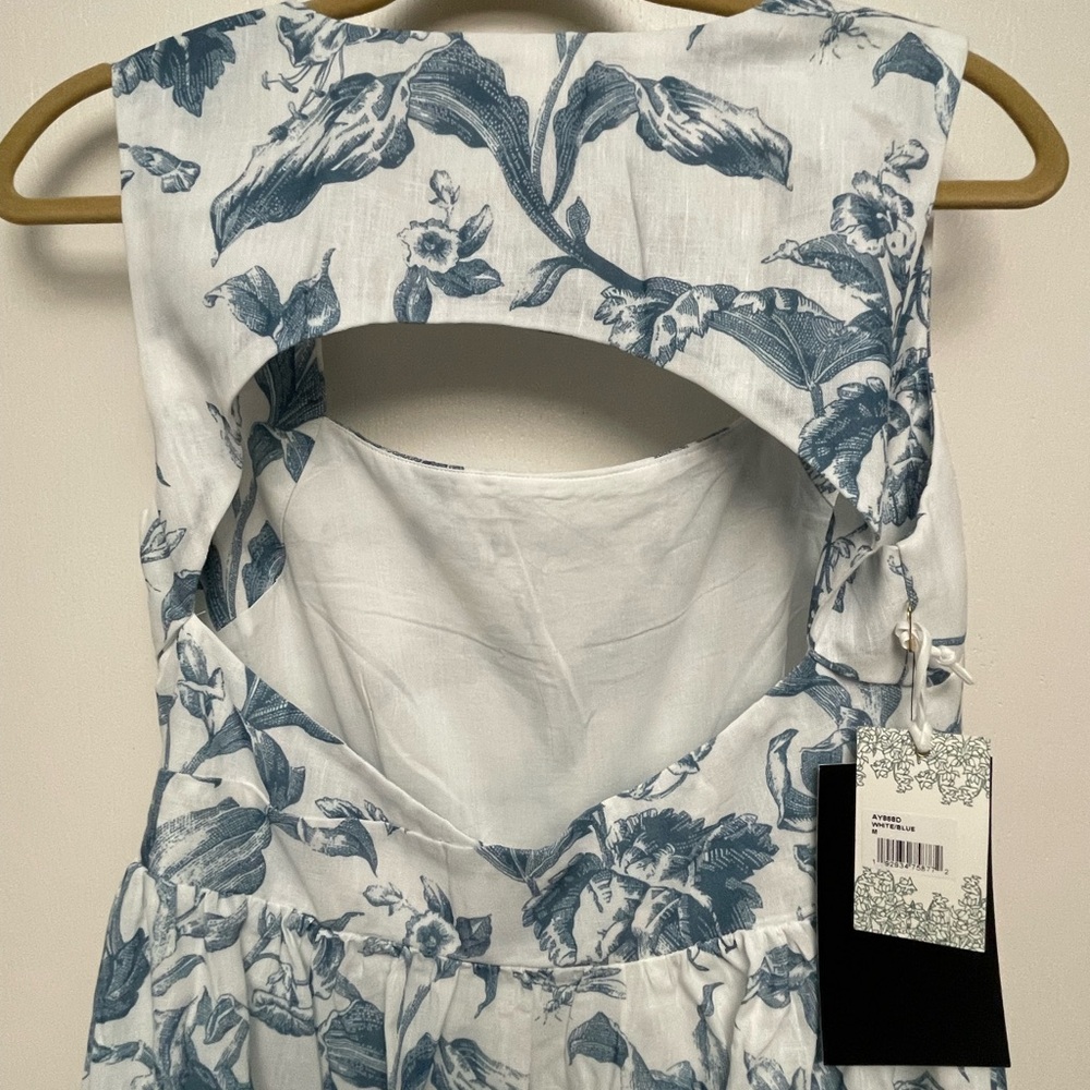 Hyacinth House - dusty blue floral maizie maxi dress - Picture 10 of 10